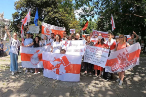 Видеофакт. В Варшаве чествовали белорусских медиков