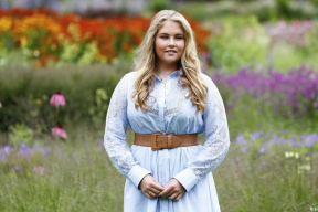 Нидерландская принцесса Амалия отказалась от 1,5-миллионного содержания