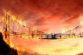 «Белорусские власти последовательно сжигают все мосты в отношениях с Западом»