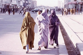 Что теперь происходит в Кабуле — и как выглядел «золотой век» Афганистана. Рассказы жительниц страны