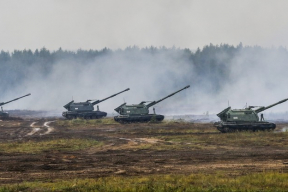 СМИ: Россия опять стягивает войска к границе с Украиной