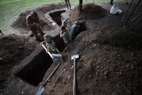 Война, 28 августа. ВСУ ударили по российским штабам и складам в Херсонской области. Guardian: «Путин в ловушке и в отчаянии. Спасут ли его друзья на Западе?» Кремль готовится к показательному фарсу. «Кириенко, садись – два»