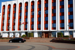 «После принятия в ШОС Беларусь получит и чек к оплате»