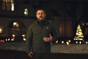 Война, 24 декабря. Зеленский: «Мы не будем ждать чуда, ведь творим его сами». Как сносят театр в Мариуполе. Россия ударила по центру Херсона – погибли мирные жители