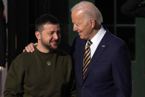 Война, 21 декабря. Украинские флаги в Вашингтоне. Зеленский встретился с Байденом и получил новую помощь. Песков заявил, что Путин побывал в зоне «спецоперации» — журналисты выяснили, что это Ростов