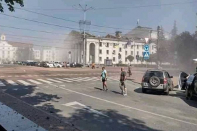 Война, 19 августа. Ракетный удар по центру Чернигова, есть погибшие. Зеленский: украинские пилоты уже учатся на шведских истребителях Gripen. Bild: три возможных сценария дальнейших действий Украины