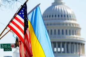 Галлямов: Чтобы США перестали помогать Украине, российской армии надо продолжать отступать