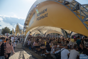 Конвейер репрессий. На фестивале «Лидбир» задержали двоих мужчин — они выкрикнули «Жыве Беларусь!». В Гомеле за «экстремизм» задержали провластного активиста