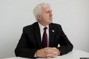 Конвейер репрессий. Костусев вышел из ШИЗО, администрация скрывает от него результаты онкологического исследования. «Человека года Браславщины» осудили за «экстремизм». Пенсионерка с онкологией приговорена к колонии за оскорбление Лукашенко