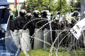 Конвейер репрессий. Жителей Минска осудили за участие в маршах по их фото в Instagram