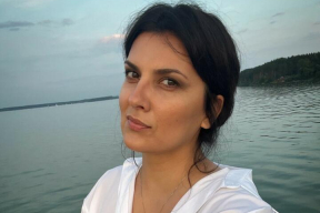 Конвейер репрессий. Анну Бонд судили по политической «административке» – она на свободе. Схватили контролера качества «Могилевхимволокна» – гуглила выражение «усатый таракан». Бизнесмену дали 2 года колонии за 2 высказывания о Лукашенко