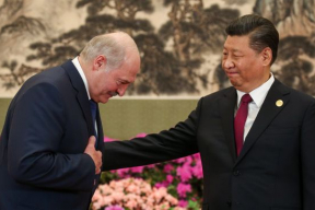 Визит внезапный и неанонсированный. Зачем Лукашенко вызвали в Пекин?