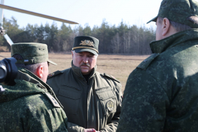 Лукашенко приехал на границу с Литвой и приказал действовать в отношении нарушителей «на «уничтожение»