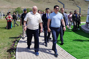 «Сейчас беларусская власть так же способна к маневру, как суставы семидесятилетнего больного старика»