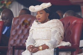 Ее обвиняют в контрабанде золота. Кто такая Оксилия Мнангагве, ради которой Лукашенко вернулся из отпуска-больничного