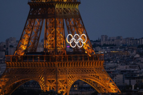 «Россия оказалась в роли бедного мальчика, наблюдающего за рождественской елкой богатеньких детей через окно»