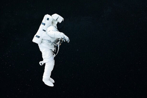 Более вероятно, что «Лукашенко отправится на Луну»