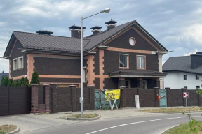 В Дроздах годами не могут продать дома, которые связаны с приближенными к властям