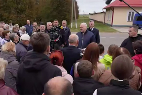 Лукашенко: «Что, у пенсионеров отобрать деньги? За второго ребенка платить?»