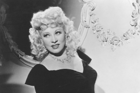Секс-символ Голливуда 30-х: «Чуть больше любви, чуть меньше сражений»