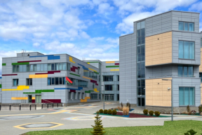 Школа Ирины Абельской сменила и засекретила собственников