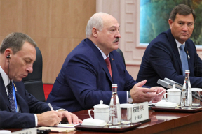 Как Си заставил Лукашенко почувствовать себя в шкуре беларуских чиновников