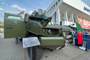 «Праздничный экспонат». Что производят на МЗКТ