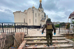 Война, 11 октября. На храм в Константиновке скинули бомбу, убита 4-летняя девочка и священник. Дроны СБУ достали НПЗ за 1400 км. Зеленский поговорил с Трампом