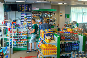 «Из заправок сделали столовую. Скоро Солодуха там будет петь»