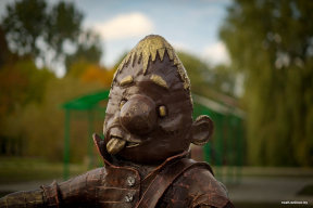 Фотофакт. В минском парке появилась скульптура Карлсона