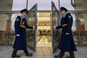 Чалый: «Совещание у Лукашенко было о том, как придумать оправдание за то, что позиции сдаются, а выгоды не приобретаются»