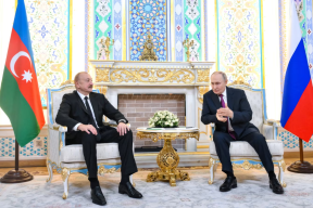 Позы Лукашенко, Путина, Алиева и Зеленского, которые говорят о многом