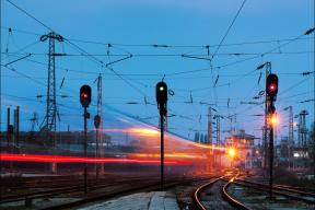 Авиа- и железнодорожные перевозки в Украине возобновятся в ближайшем будущем