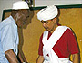 Штаб Клинтон обвинили в распространении фотографий Обамы в африканской одежде
