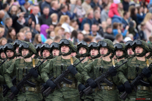 Эксперт: Происходит вовлечение армии в политические процессы — чего раньше не было