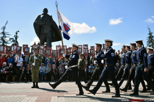 Чем белорусы заслужили принуждение к параду