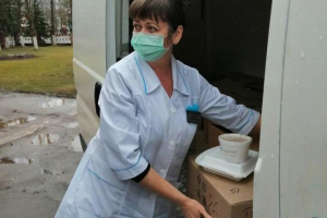 Аптечная сеть бесплатно кормит медиков двух больниц в Витебске
