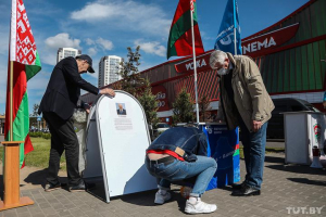 Он существует. В Минске появился первый пикет за Лукашенко