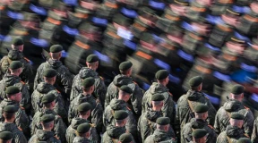 Зачем Лукашенко понадобились два военных парада в один день