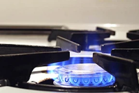 Газ для Беларуси будет стоить 240 долларов? Или 160?