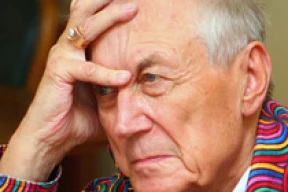 Евгений Евтушенко: «Так страшно слышать сейчас, что чуть не убили одного из лучших белорусских поэтов»