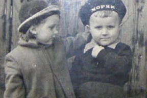 Фотоальбом Рыгора Костусёва: Автомат, лыжи, Милинкевич