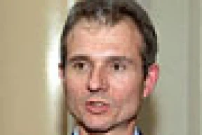 Официальный Лондон назвал арест Беляцкого «вопиющим случаем преследования правозащитников»
