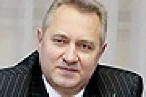 Леанід Фармагей працаўладкаваўся