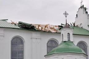 С жемчужины древнего Полоцка сорвало крышу (фотофакт)