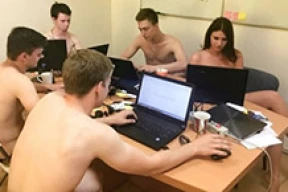 Новае пакаленне ці думкі пра «голы флэшмоб»