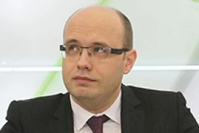 «Поэтому Рудого и вытолкнули подальше от ушей главы государства»