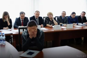 О мужиках-чиновниках: «А в отношениях с нашей матерью Беларусью ведут себя, как мелкотравчатые альфонсы»