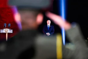 Как Лукашенко уже два десятка лет никак не может «наесться власти»