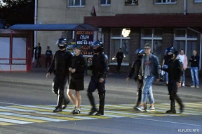В Слуцке милиция извинилась перед задержанными ОМОНом и отпустила без протоколов